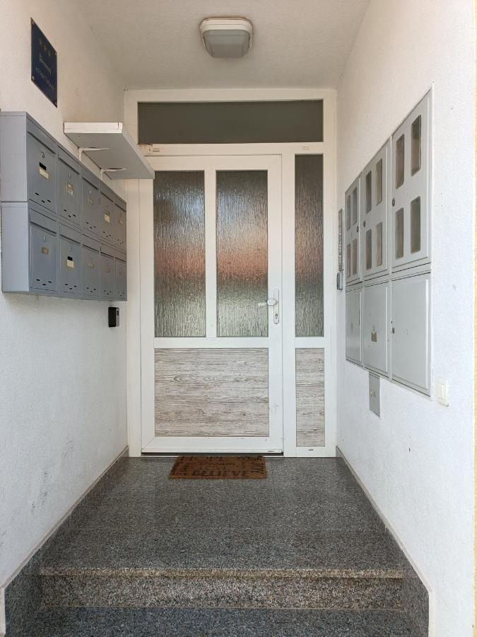 Apartment Luka Pula Exterior photo